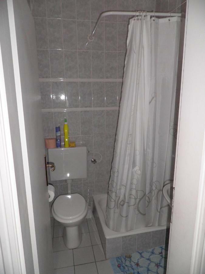 Artneo Apartmani Novalja Exterior photo